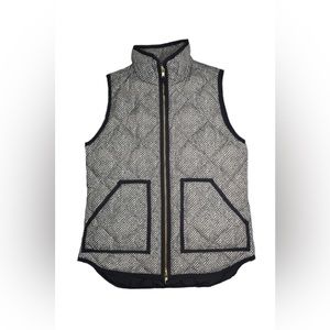 J. Crew zip up puffer quilted chevron vest black and beige size XS